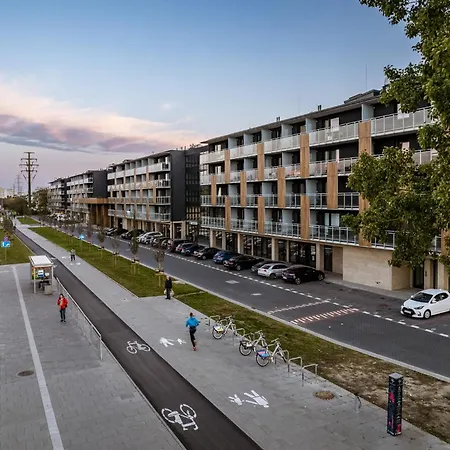 Pileckiego 59 Free Parking By Perfect *