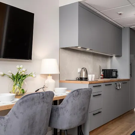 Pileckiego 59 Free Parking By Perfect * Warsaw