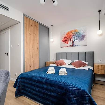 Pileckiego 59 Free Parking By Perfect