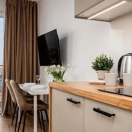 Pileckiego 59 Free Parking By Perfect