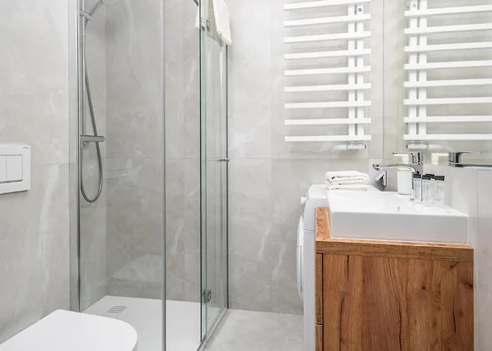 Pileckiego 59 Free Parking By Perfect