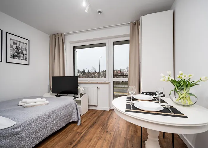 Pileckiego 59 Free Parking By Perfect * Warszawa