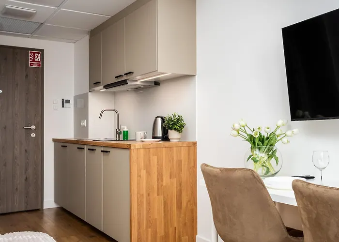 Pileckiego 59 Free Parking By Perfect * Warszawa