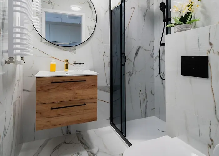 Pileckiego 59 Free Parking By Perfect * Warszawa