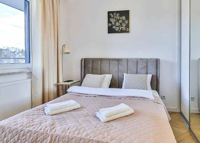 Pileckiego 59 Free Parking By Perfect